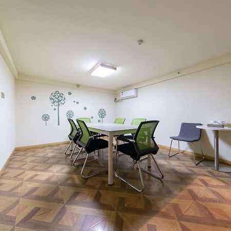 Ibis Styles Nantong Development Zone Shimao Plaza Hotel Bagian luar foto