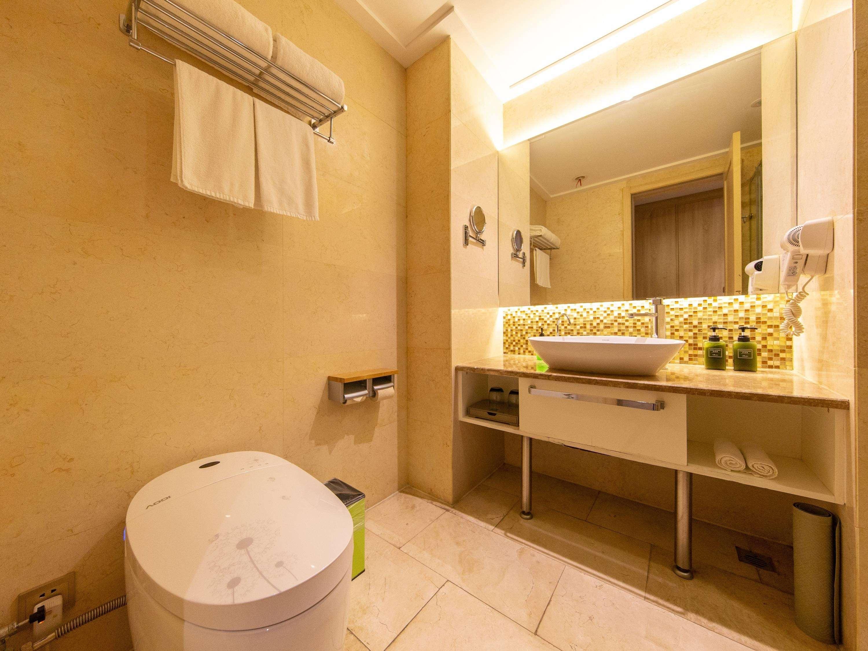 Ibis Styles Nantong Development Zone Shimao Plaza Hotel Bagian luar foto