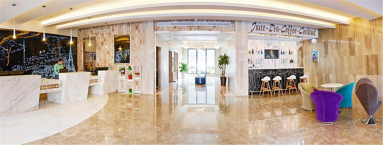 Ibis Styles Nantong Development Zone Shimao Plaza Hotel Bagian luar foto