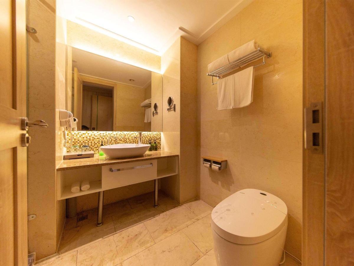 Ibis Styles Nantong Development Zone Shimao Plaza Hotel Bagian luar foto